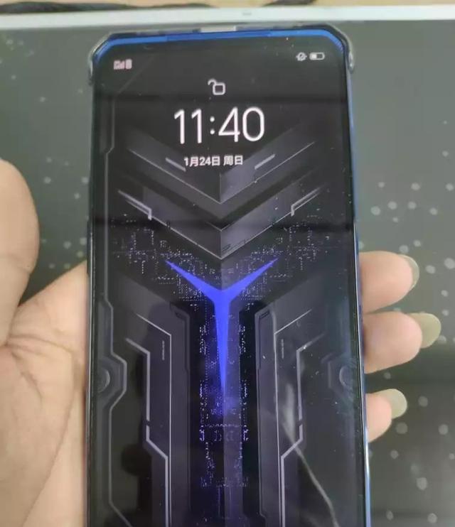 拯救者電競手機Pro