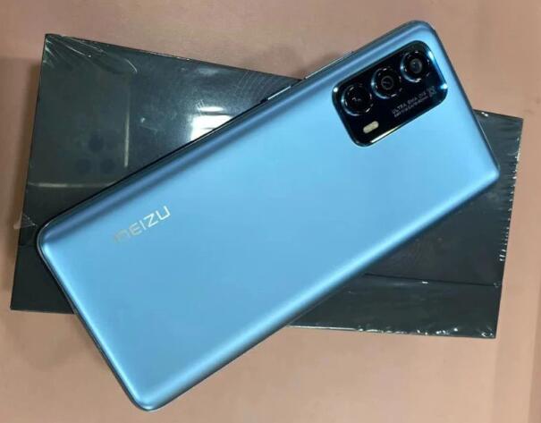 魅族18小屏滿血旗艦8+128G版直降400元,還提供限時24期的分期免息