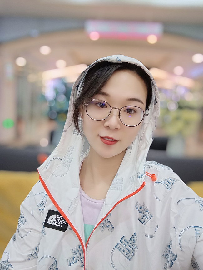 一鍵拍出好看的自己 Reno6系列AI煥采美妝/光斑人像體驗(yàn)