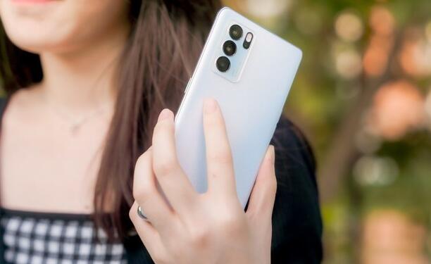 OPPO Reno6系列即將開售：有趣輕薄“時尚單品”來啦！