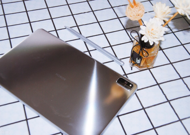 什么牌子的學生平板比較好用?最實用的5款平板電腦，每一款都是經典