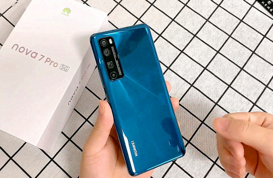 OPPO Reno8 Pro+全面評測：旗艦雙芯加持 新一代全能輕旗艦